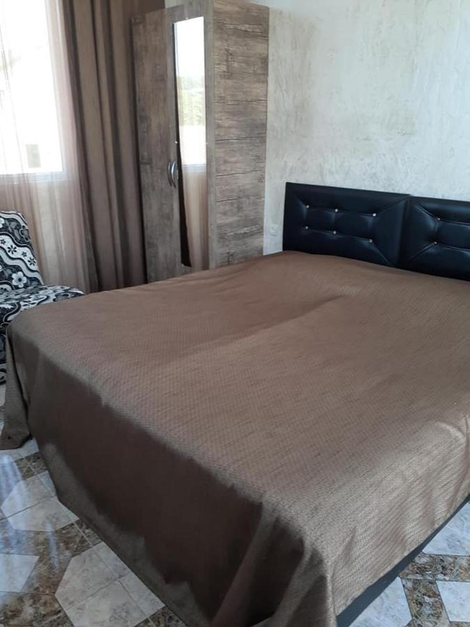 Guest House "Sulo" Kobuleti Exterior photo
