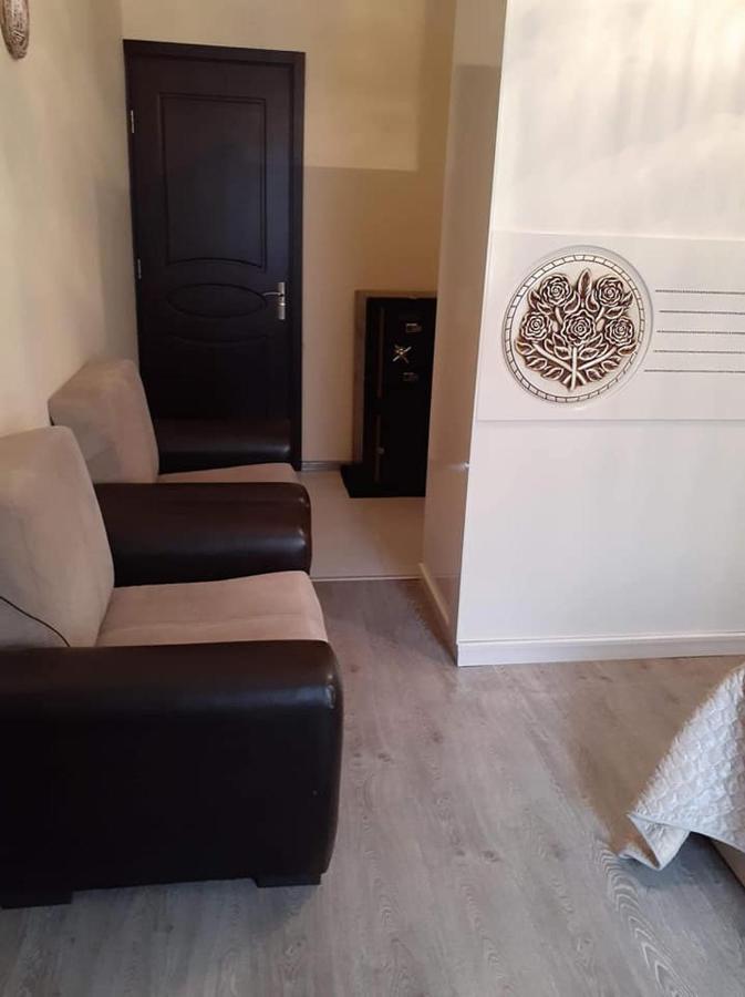 Guest House "Sulo" Kobuleti Exterior photo