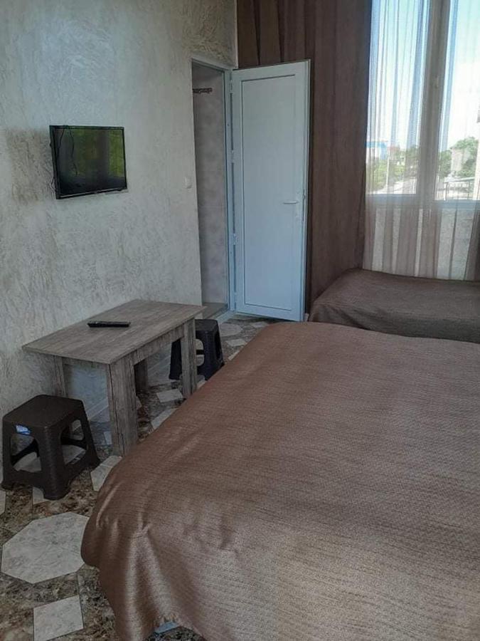 Guest House "Sulo" Kobuleti Exterior photo