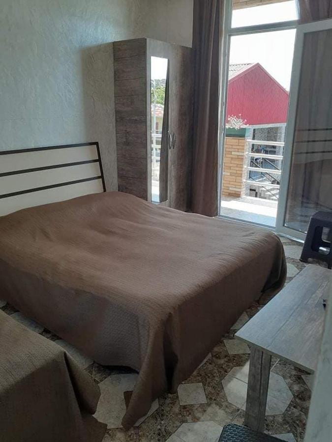 Guest House "Sulo" Kobuleti Exterior photo